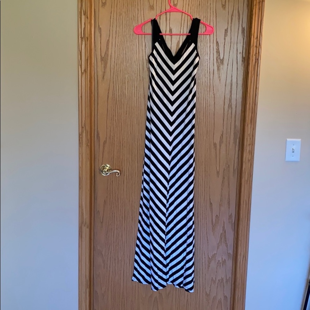Kenneth Cole maxi dress
